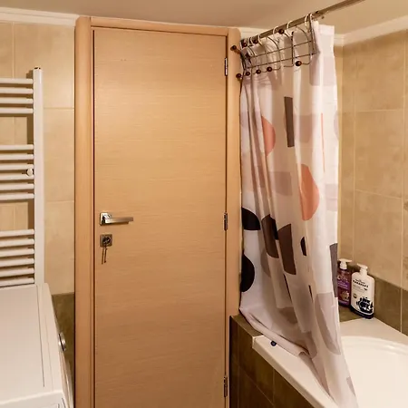 3br At Heart Of
