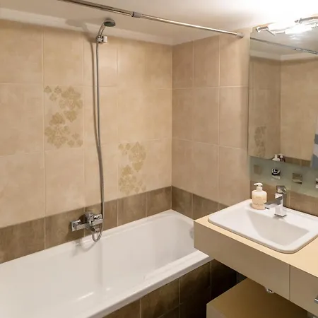 3br At Heart Of