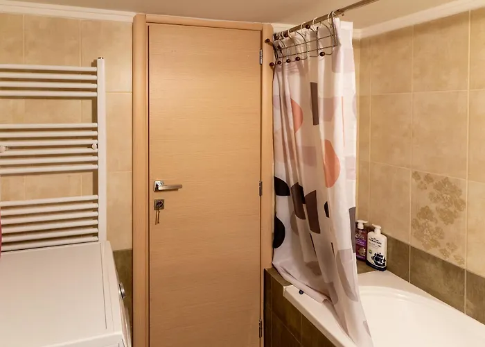 3br At Heart Of