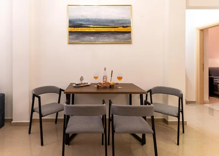 アパート 3br At Heart Of